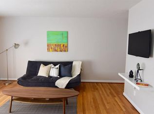 2244 NW Overton St APT 7, Portland, OR 97210