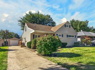 1008 Westchester Dr, Rockford, IL 61107