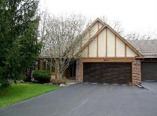 6843 Stonewood Ct, Eden Prairie, MN 55346