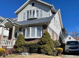 3215 153rd St, Flushing, NY 11354
