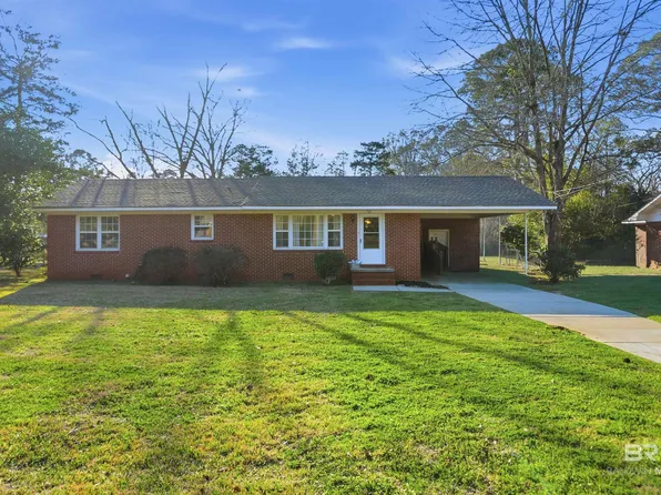 52 Perry Ave, Monroeville, AL 36460