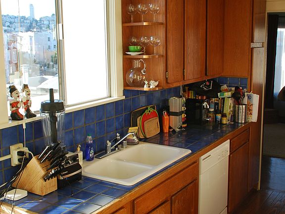 4th image of 124 Cervantes Blvd