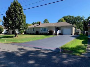289 Greenwood Dr, Hermitage, PA 16148