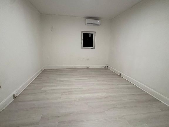 2nd image of 1800 SW 9th St #1