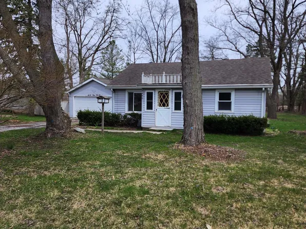 6490 Stroebel Rd, Saginaw, MI 48609