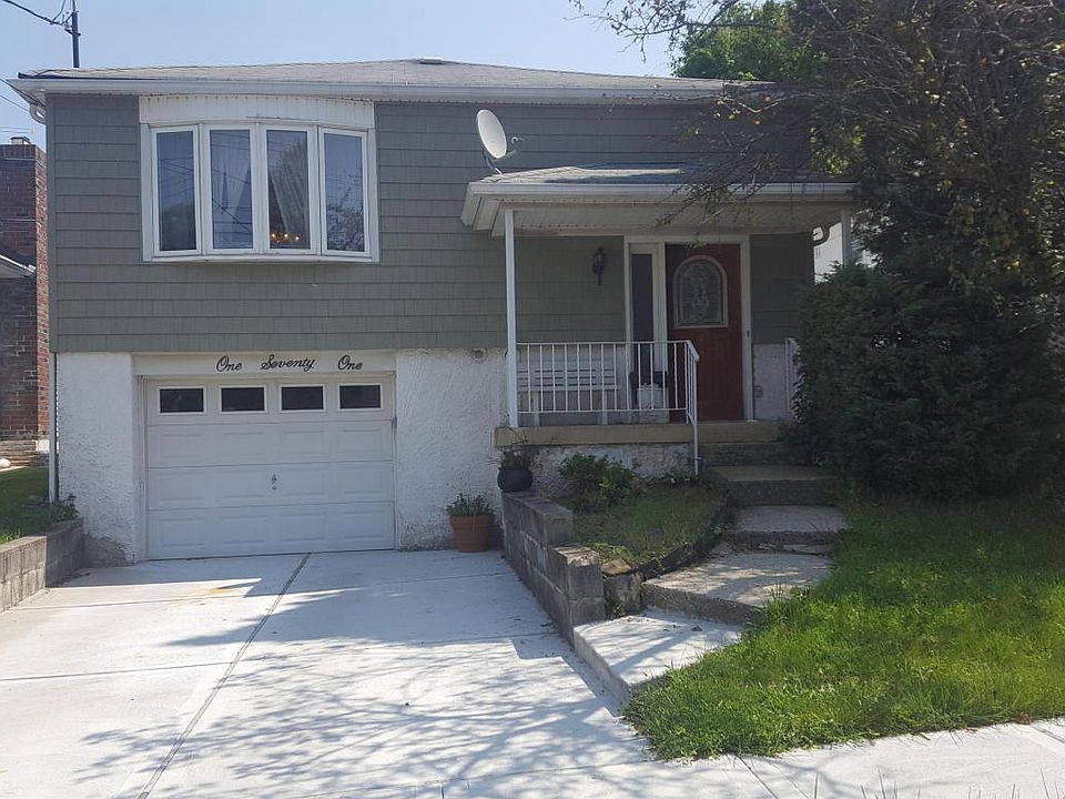 1st image of 171 Mann Ave