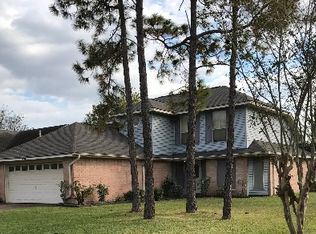 1402 Hoover Dr, Deer Park, TX 77536