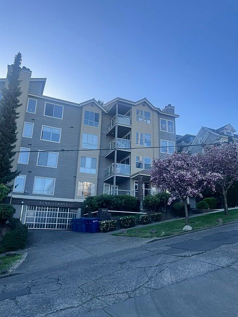 1st image of 1011 5th Ave N APT 204