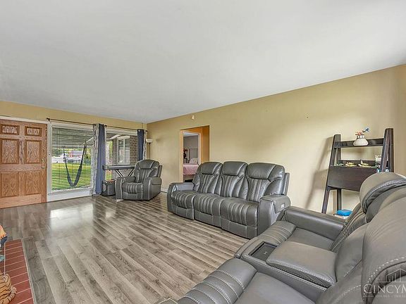 2nd image of 3723 Benninghofen Ave