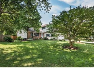 316 Saint Clair Dr, Mount Laurel, NJ 08054