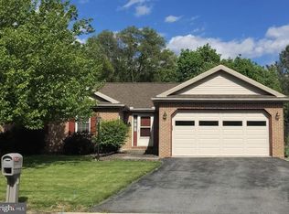 7 Southfield Rd, Lebanon, PA 17042