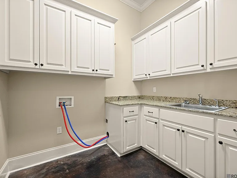 8133 Willow Grove Blvd — Photo 37