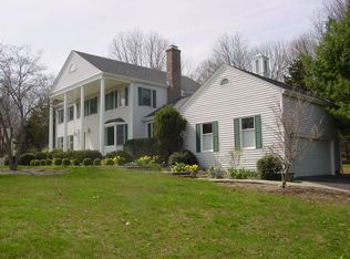 12 Joshua Trl, Madison, CT 06443