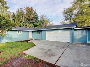 6968 Steelhead Ln, Burlington, WA 98233