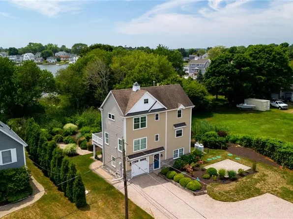 7 Yew Rd, Charlestown, RI 02813