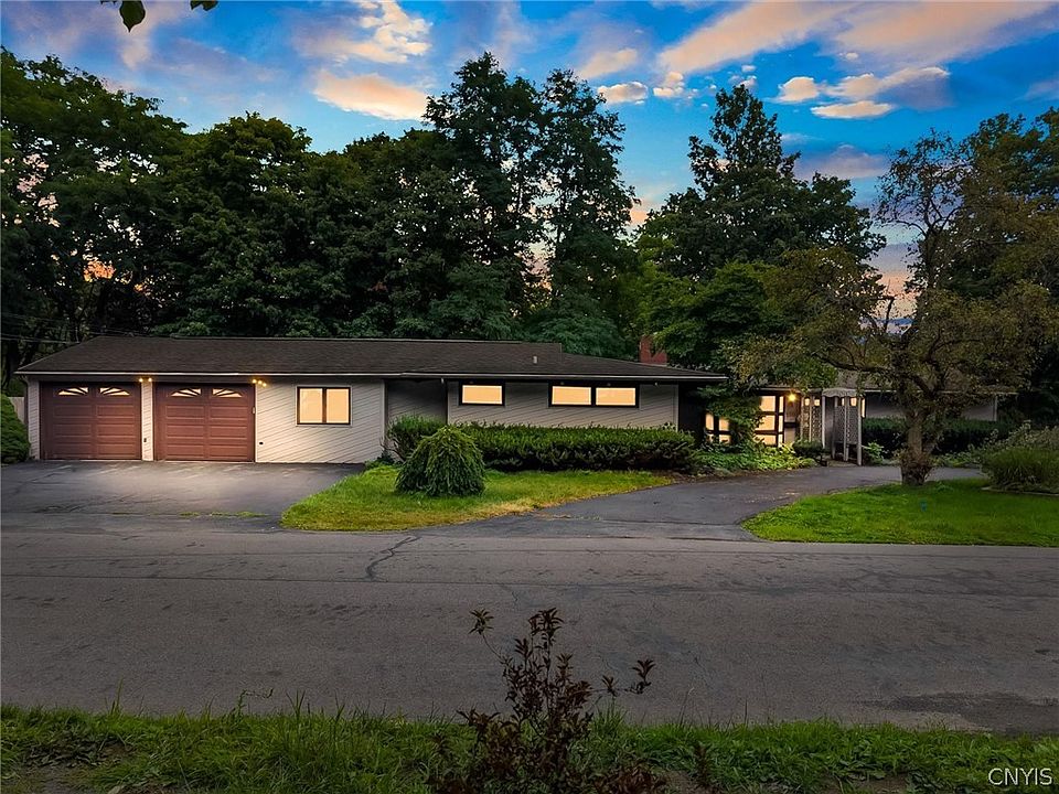 1st image of 100 Sherbrooke Rd
