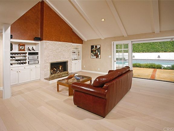 3rd image of 24592 Mulholland Hwy