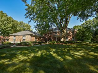 857 Kilrenny, Inverness, IL 60067