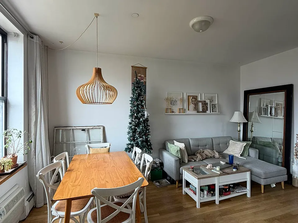 77 Delancey St #5