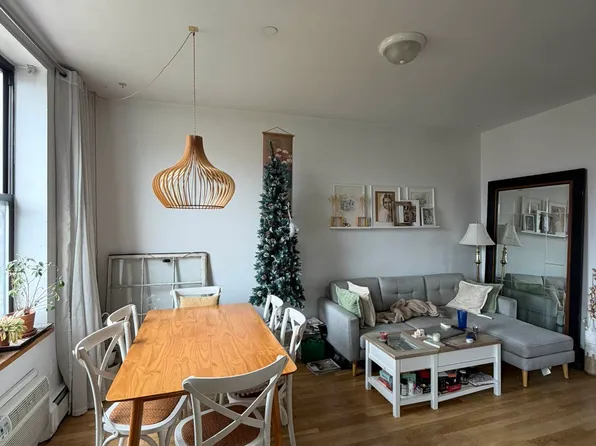 77 Delancey Street image 1 of 12