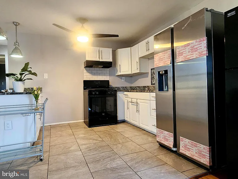7316 Donnell Pl #B-2 — Photo 4