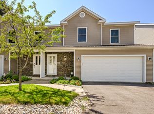 2566 Holiday House Rd, Saint Joseph, MI 49085