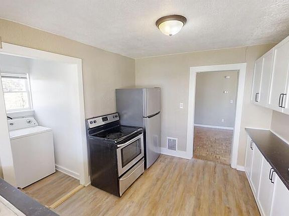 4th image of 716 Pearl St APT 1