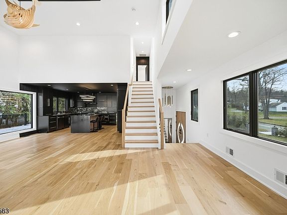 2nd image of 148 Great Hills Rd
