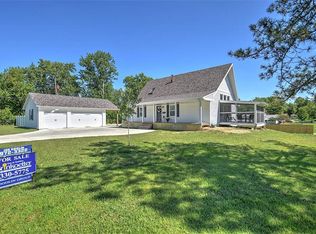 3194 Sand Creek Rd, Decatur, IL 62521