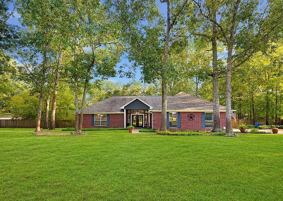 1st image of 302 Southern Trace Dr