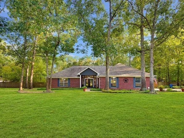 302 Southern Trace Dr, Lufkin, TX 75901