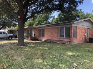 1902 E Airline Rd, Victoria, TX 77901