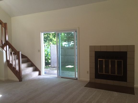 Slider to Private Fenced Yard