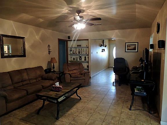 3rd image of 5318 Burbank Dr