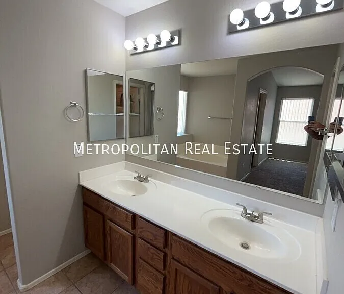 15128 W Grant St — Photo 15