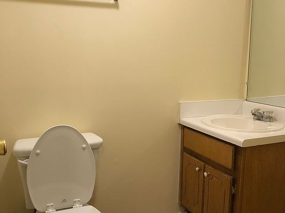 4th image of 4795 Chariot Dr