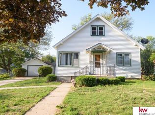 155 W 3rd St, Nelson, NE 68961
