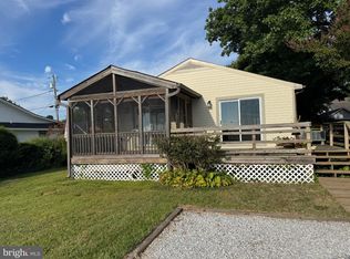 5196 Chesapeake Ave, Shady Side, MD 20764