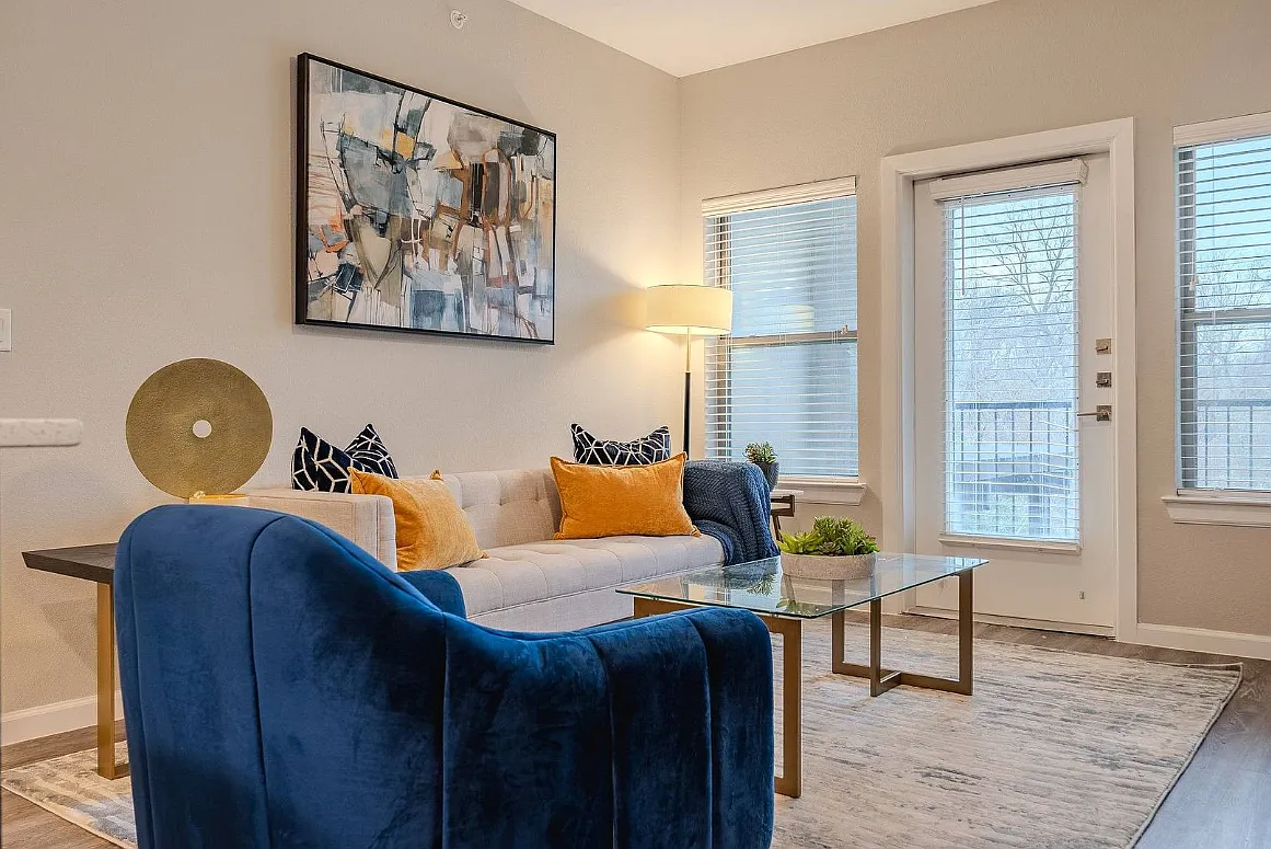 Regency Park Residences — Photo 3