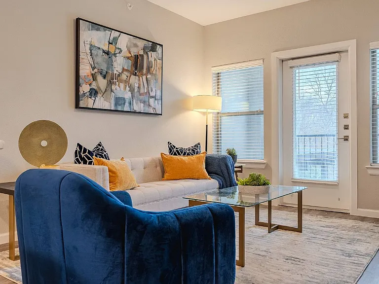 Regency Park Residences — Photo 3