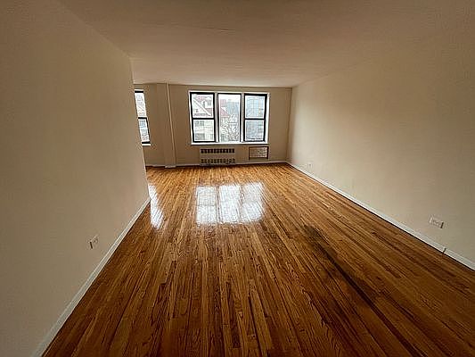 1st image of 8835 21st Ave #3F