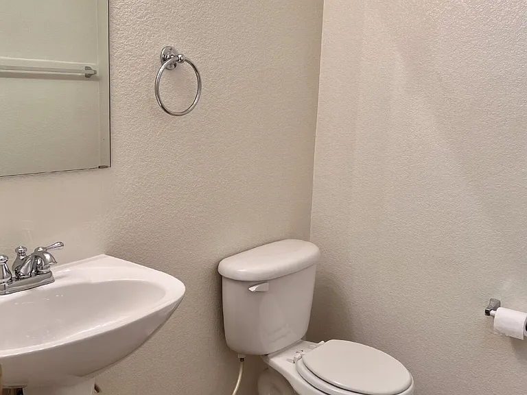 1121 S Richfield St — Photo 11