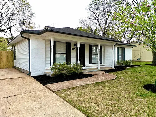 925 Greenview Rd Photo 1