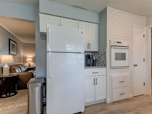 5th image of 1510A San Diego Dr