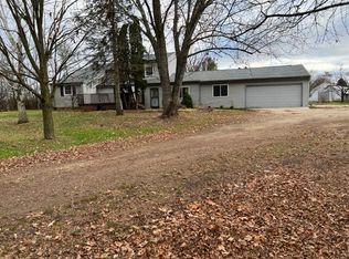 W6009 County Road F, Cascade, WI 53011