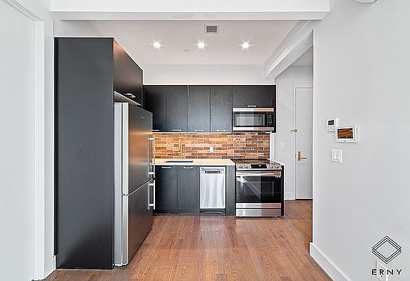 1st image of 97 Varet St APT 3