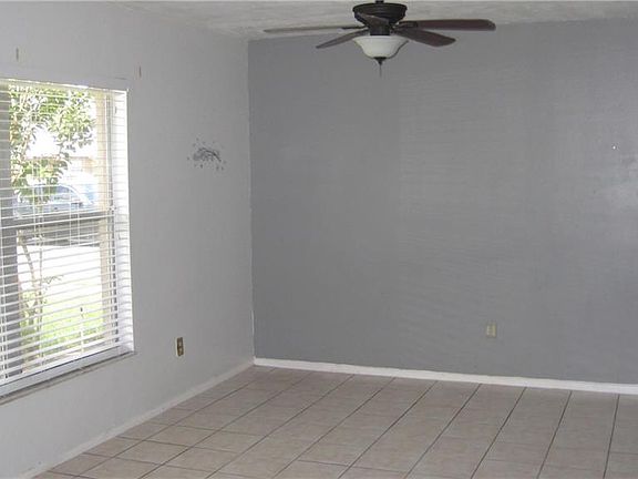 3rd image of 126 Las Brisas Way