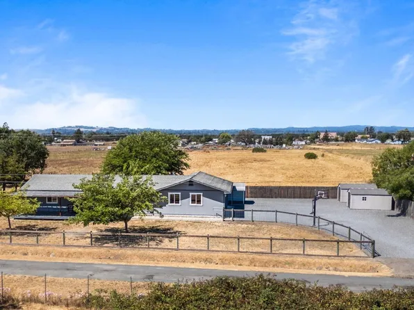 3979 Primrose Avenue, Santa Rosa, CA 95407
