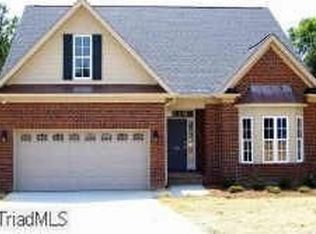 126 Ellenton Ct, Lexington, NC 27295