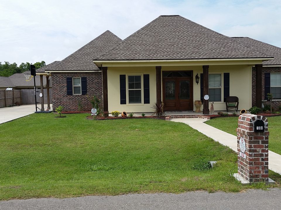 1st image of 104 Sawtooth Dr